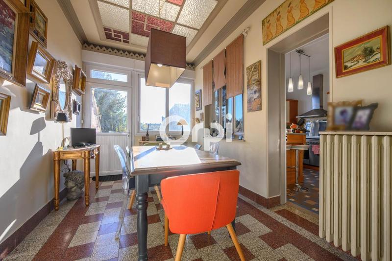 Maison - 168 m² - 6 pièces