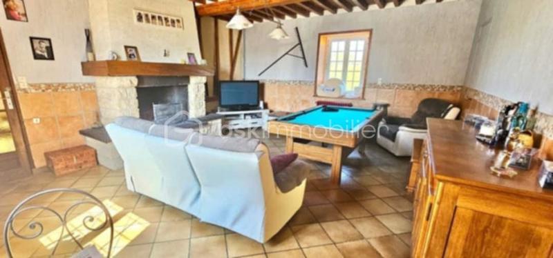 Maison - 209 m² - 7 pièces