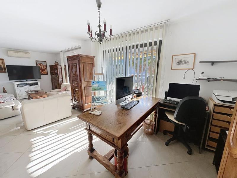 Appartement - 98 m² - 3 pièces