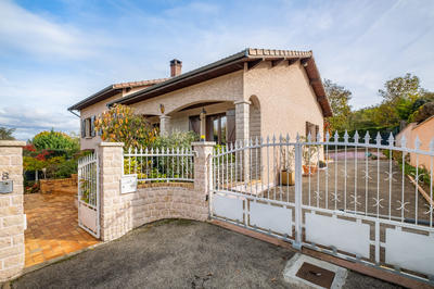 Maison - 157 m² - 7 pièces