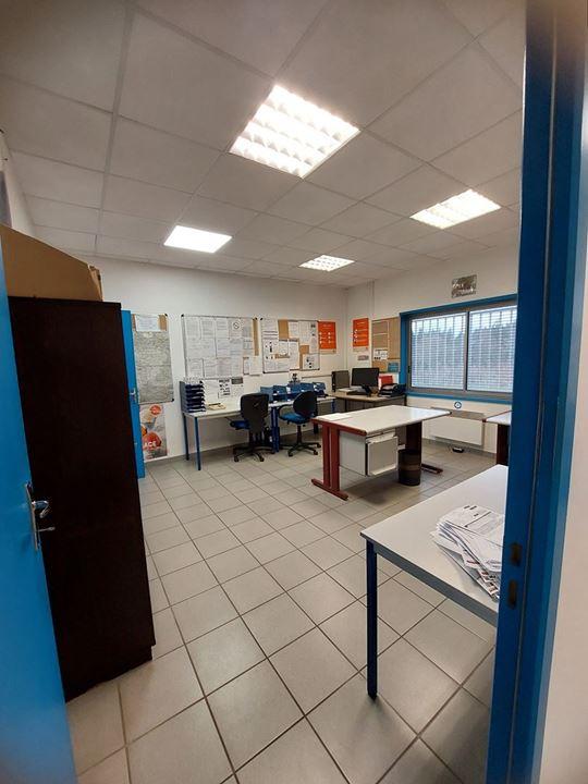 Local commercial - 500 m² - 2 pièces