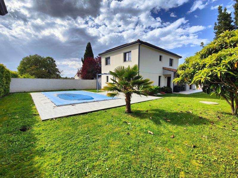 Maison - 160 m² - 6 pièces