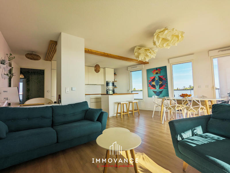 Appartement - 80 m² - 3 pièces