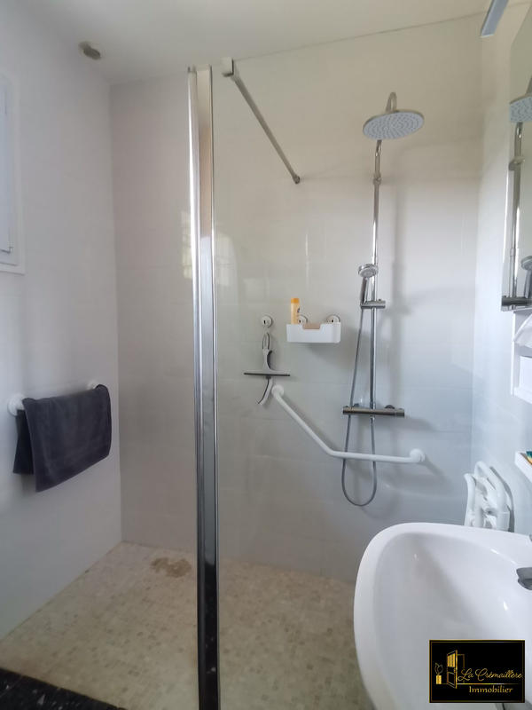 Maison traditionnelle - 140 m² - 6 pièces