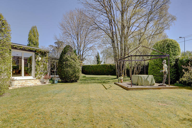 Maison - 214 m² - 7 pièces