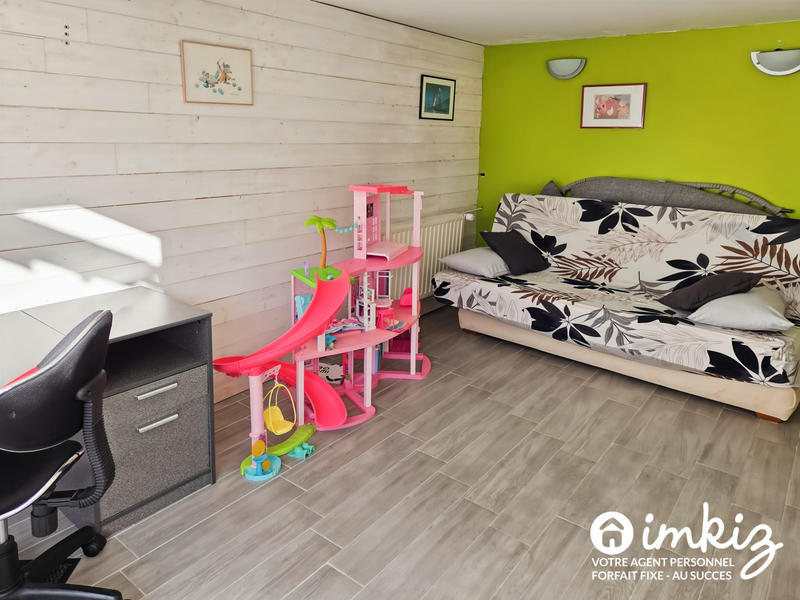 Maison - 121 m² - 6 pièces