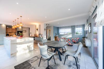 Maison - 138 m² - 4 pièces