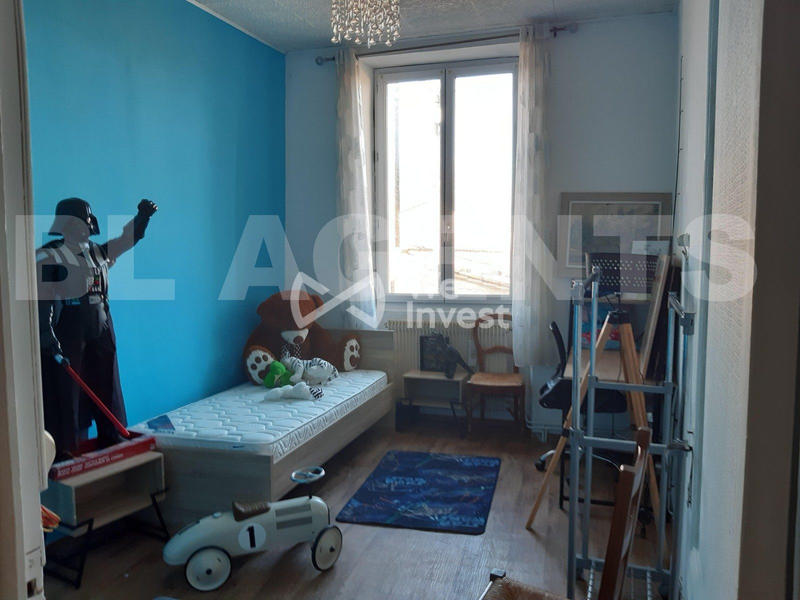 Maison - 206 m² - 7 pièces