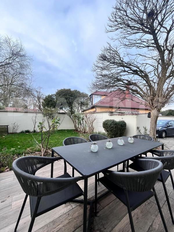 Maison - 200 m² - 6 pièces