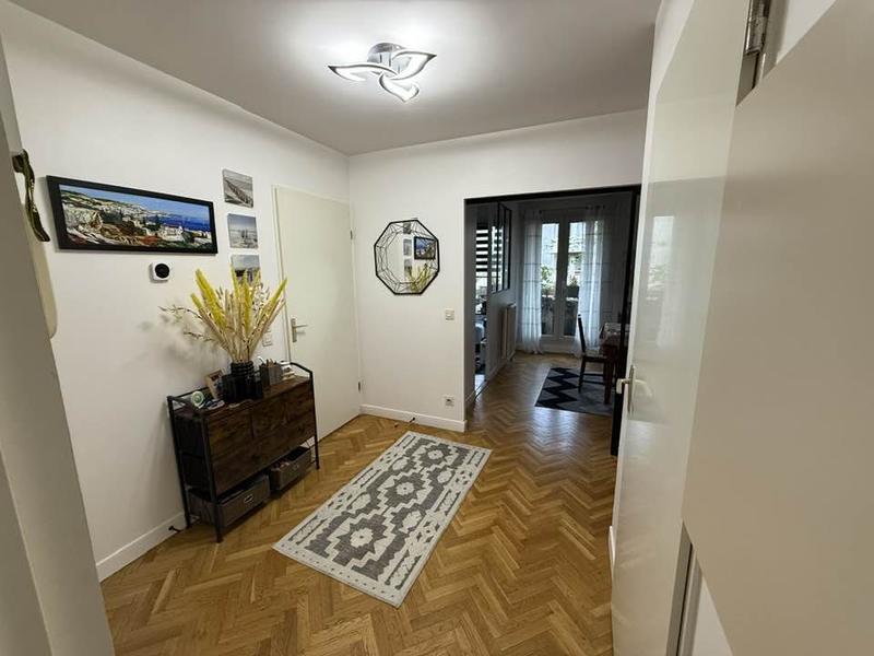 Appartement - 72 m² - 3 pièces