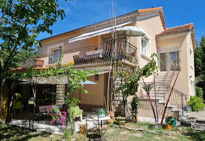 Maison - 141 m² - 7 pièces