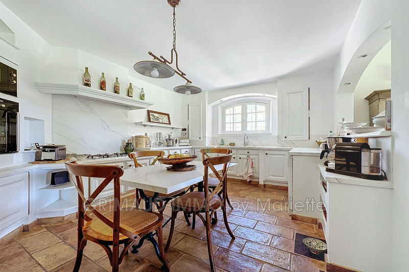 Villa - 163 m² - 5 pièces