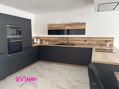 Maison - 115 m² - 4 pièces