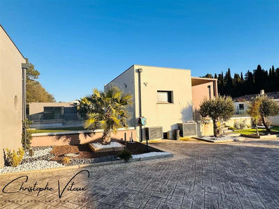 Villa - 145 m² - 6 pièces