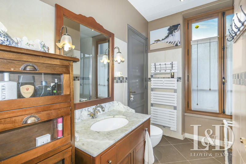 Maison - 170 m² - 6 pièces