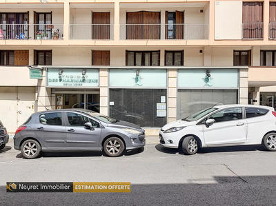 Local commercial - 103 m² - 5 pièces