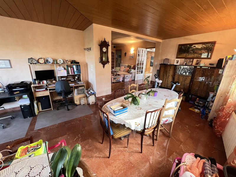 Maison - 287 m² - 10 pièces