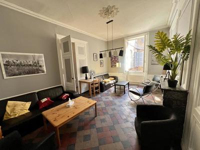 Appartement bourgeois - 93 m² - 4 pièces