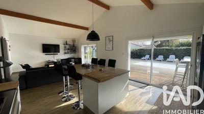 Maison - 103 m² - 4 pièces