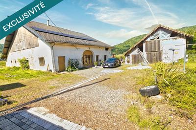 Maison - 209 m² - 9 pièces