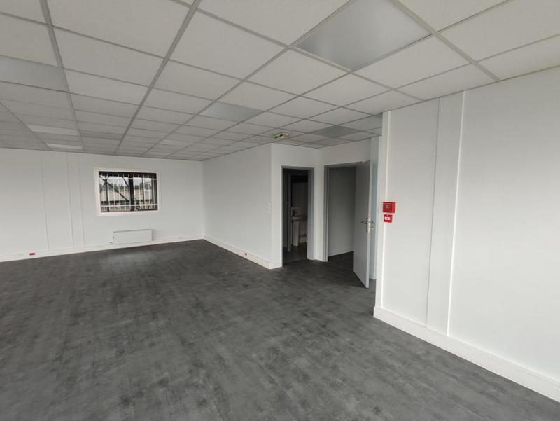 Local d'activités - 1 410 m²