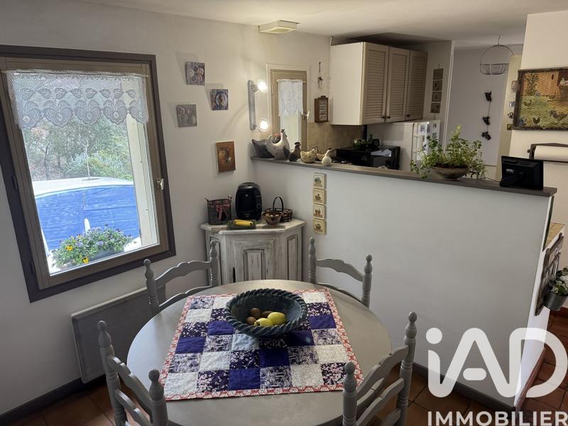 Maison - 95 m² - 5 pièces