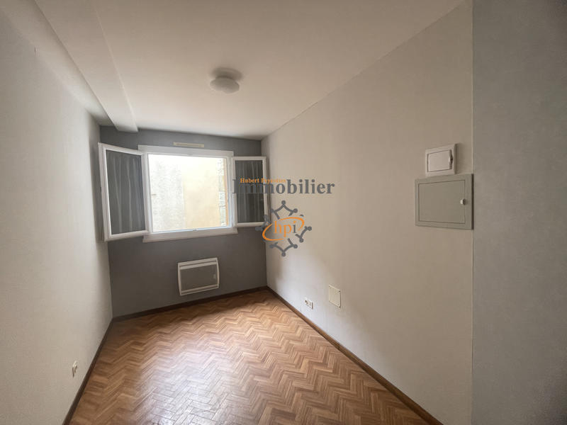 Appartement - 77 m² - 4 pièces