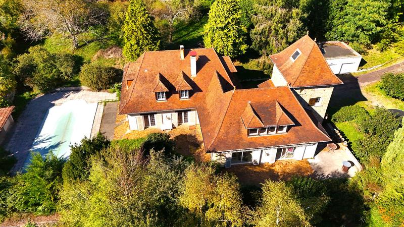 Villa - 355 m² - 9 pièces