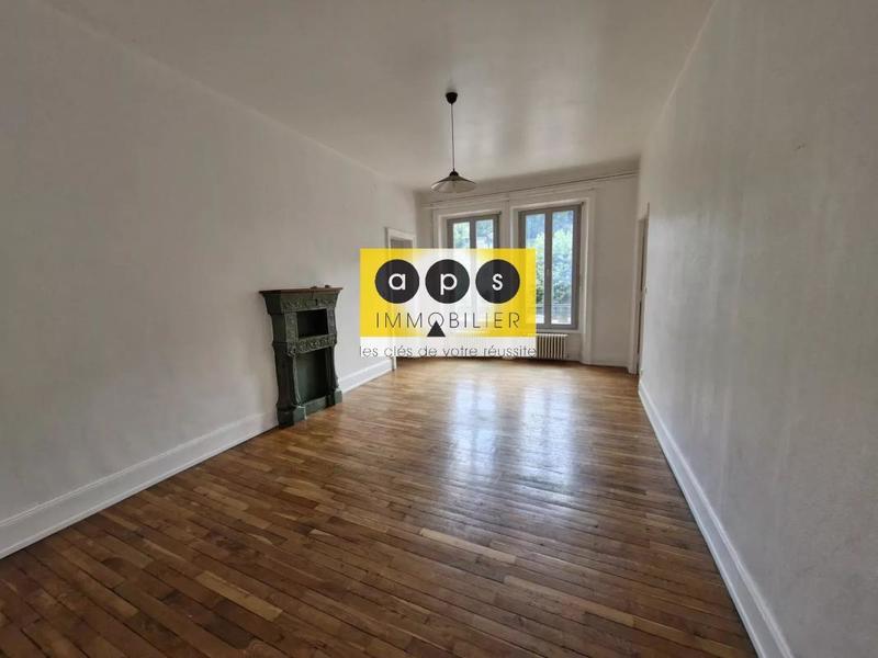 Immeuble - 20 pièces