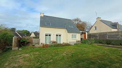 Maison - 101 m² - 5 pièces