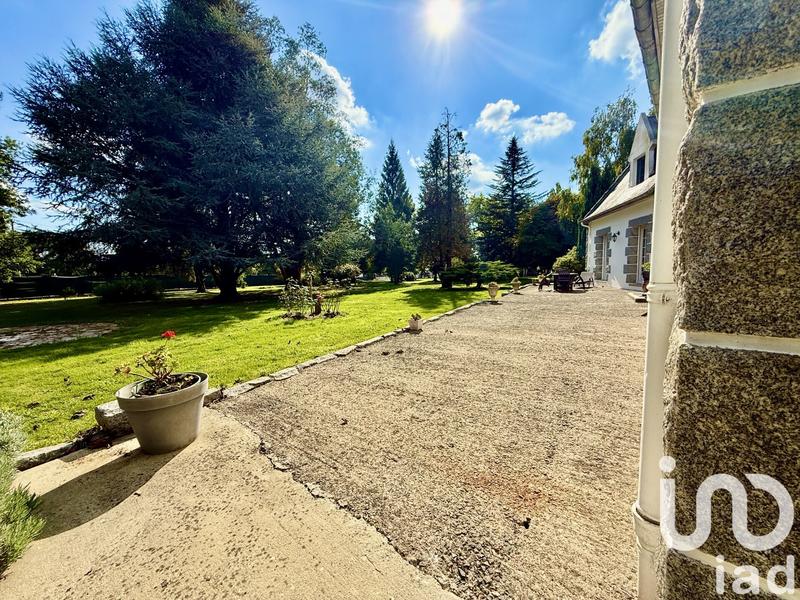 Maison - 200 m² - 11 pièces