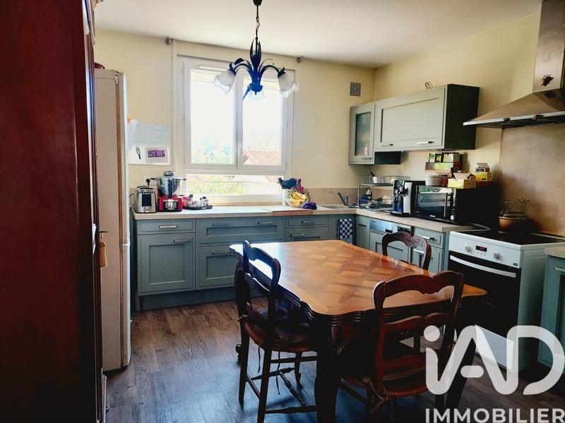 Maison - 79 m² - 6 pièces