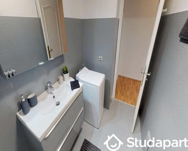 Chambre - 110 m² - 1 pièce