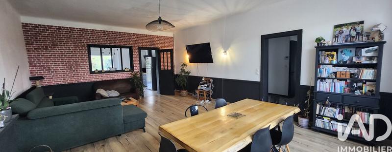 Maison - 270 m² - 6 pièces