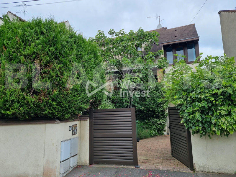 Maison - 140 m² - 7 pièces