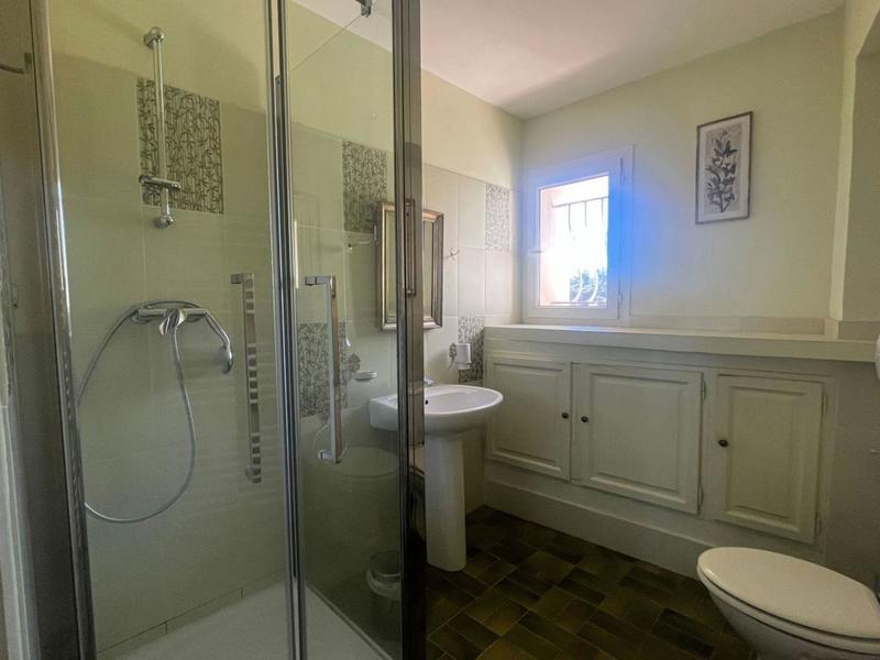 Maison - 230 m² - 6 pièces