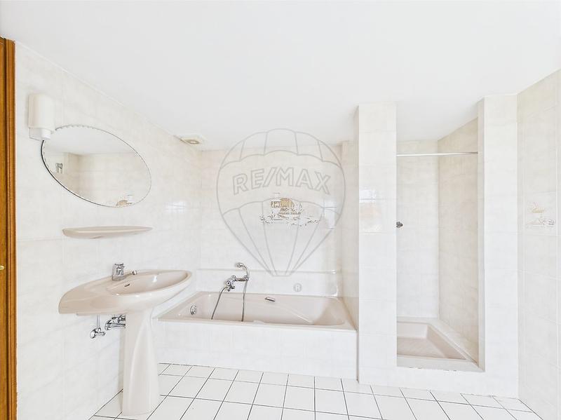 Duplex - 93 m² - 4 pièces