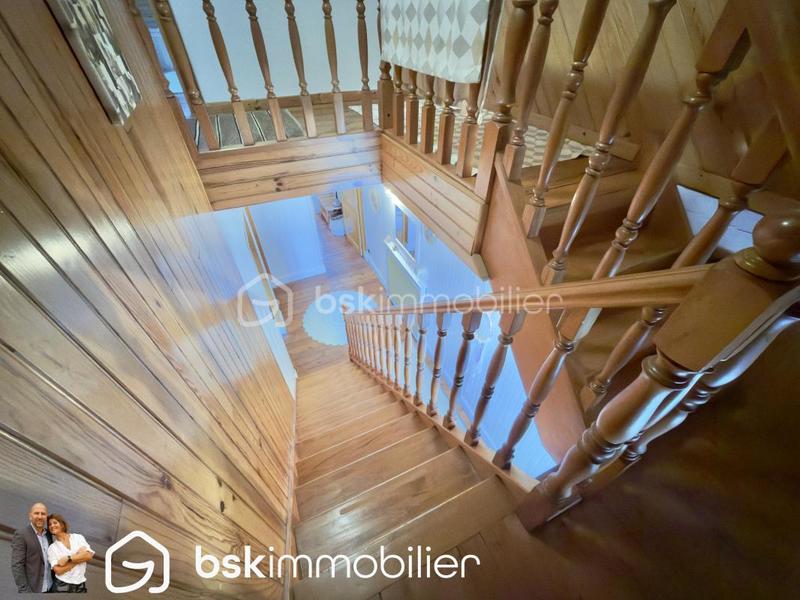 Maison - 170 m² - 6 pièces