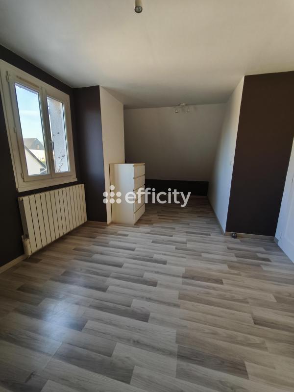 Maison - 186 m² - 7 pièces