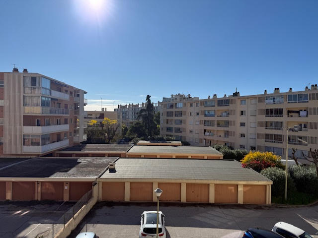 Appartement - 80 m² - 5 pièces