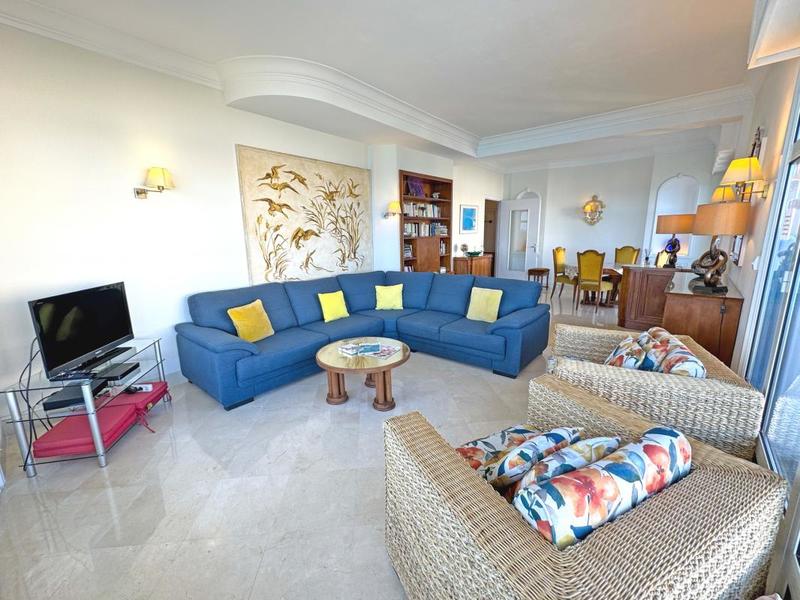 Appartement - 112 m² - 3 pièces