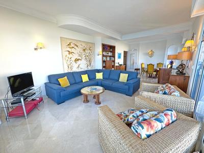 Appartement - 112 m² - 3 pièces