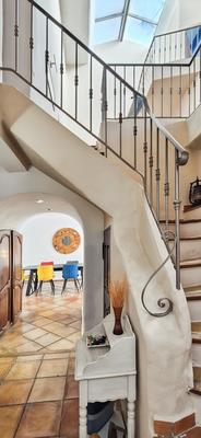 Maison - 221 m² - 8 pièces