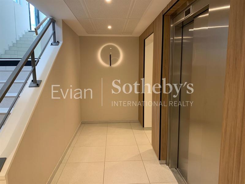 Appartement - 100 m² - 4 pièces