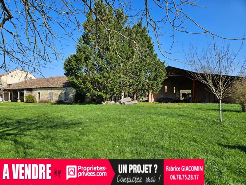 Propriété - 270 m² - 10 pièces