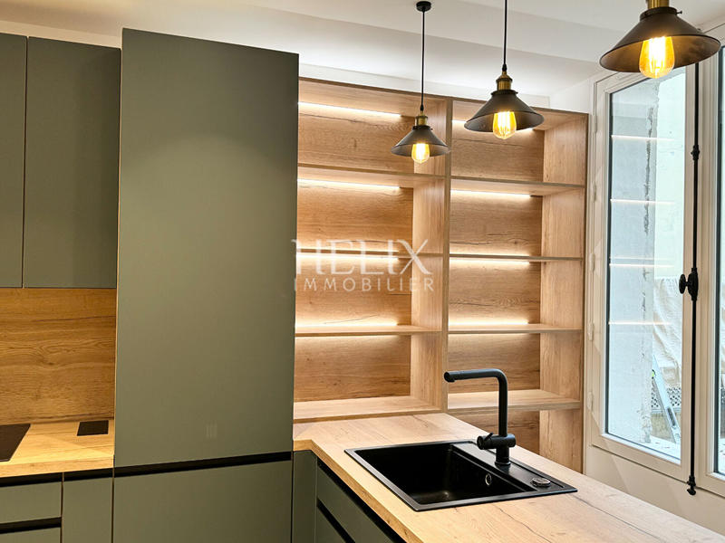 Appartement - 99 m² - 4 pièces