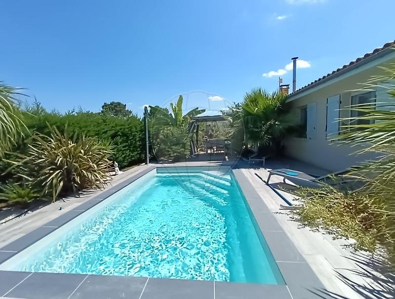 Maison - 105 m² - 4 pièces