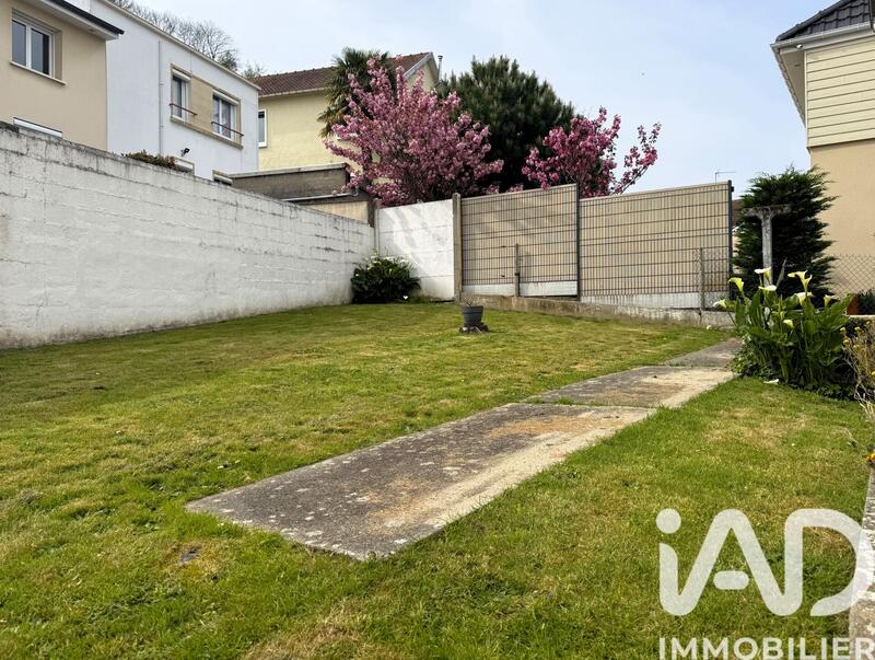 Maison - 105 m² - 5 pièces