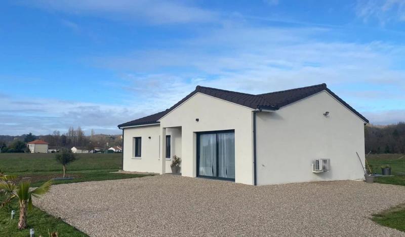 Maison - 90 m² - 4 pièces