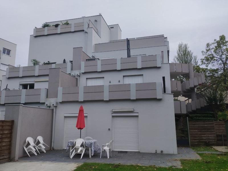 Appartement - 64 m² - 2 pièces